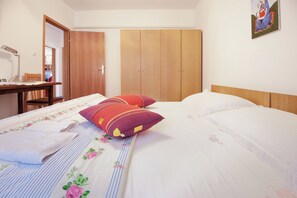 Apartment (A1)