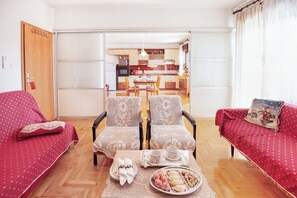 Apartment (A1) | Living room