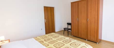 AccĂšs au Wi-Fi (inclus), literie fournie