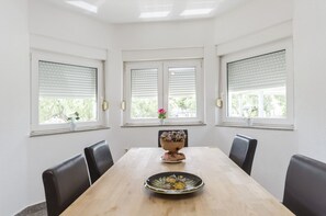 Private kitchen | Fridge, stovetop, electric kettle, cookware/dishes/utensils - Apartments Crystal (Vodice)
