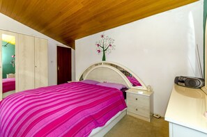 Iron/ironing board, free WiFi, bed sheets - Apartment Dory (Okrug)