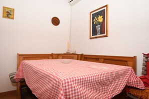 Appartement (A3) | Restauration