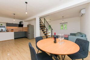Apartment (A2) | Private kitchen | Fridge, microwave, oven, stovetop