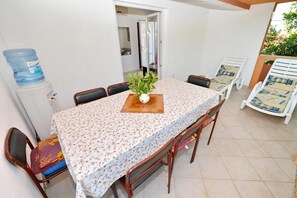 Apartment (A1) | Dining