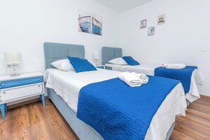 Apartament (A1) | 5 dormitoris, habitacions insonoritzades i planxa i posts de planxar 