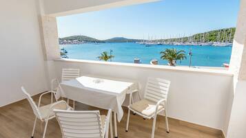 Căn hộ (A3) | Quang cảnh mặt nước