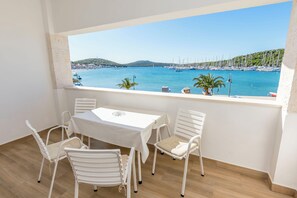 Leilighet (A3) | Utsikt mot vann