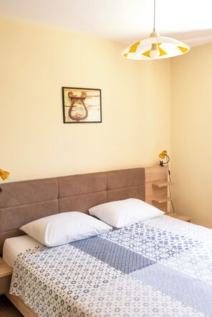 Apartment (A1) | Iron/ironing board, free WiFi, bed sheets - Apartment Jelka (Rogoznica)