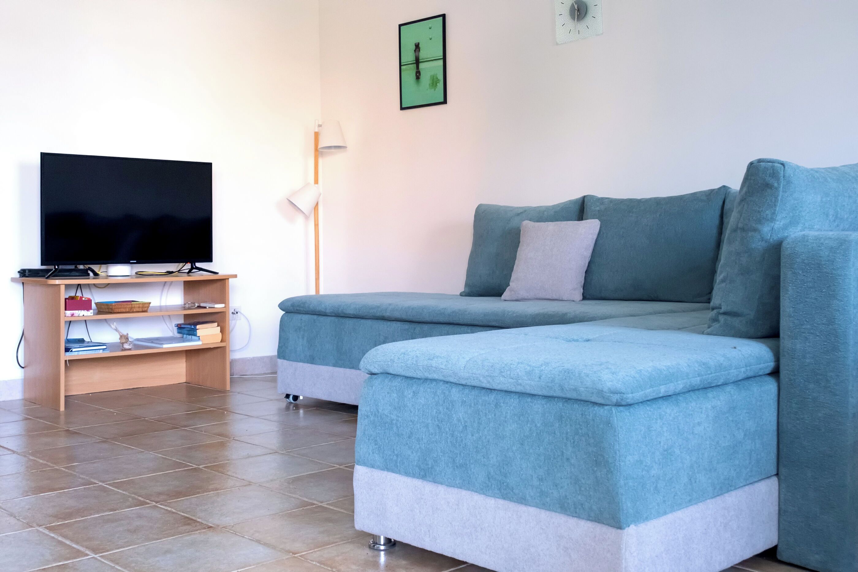 Apartment (A1) | Living room | Smart TV