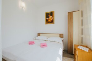 House - House Josipa (Okrug)