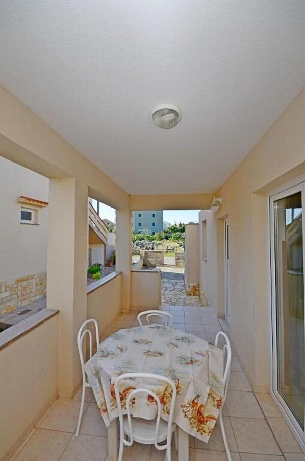 Apartment (A1) | Terrace/patio