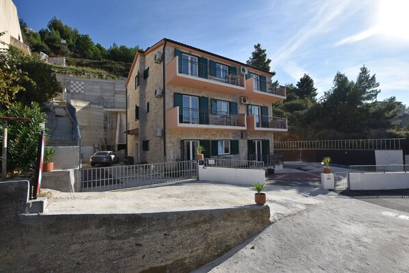 Rakennuksen muotoilu