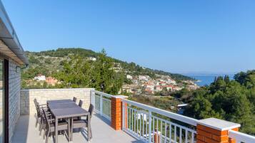 Apartment (A6) | Terrace/patio