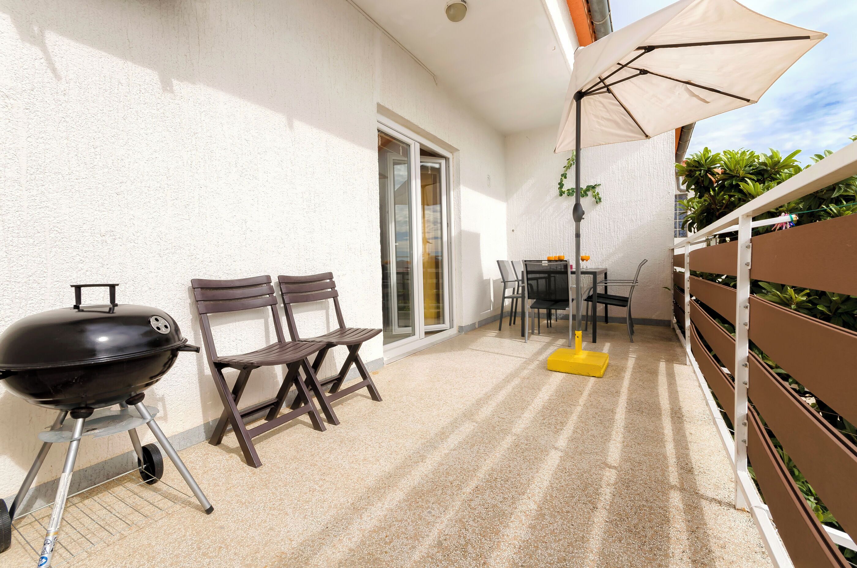 Apartment (A1) | Balkon