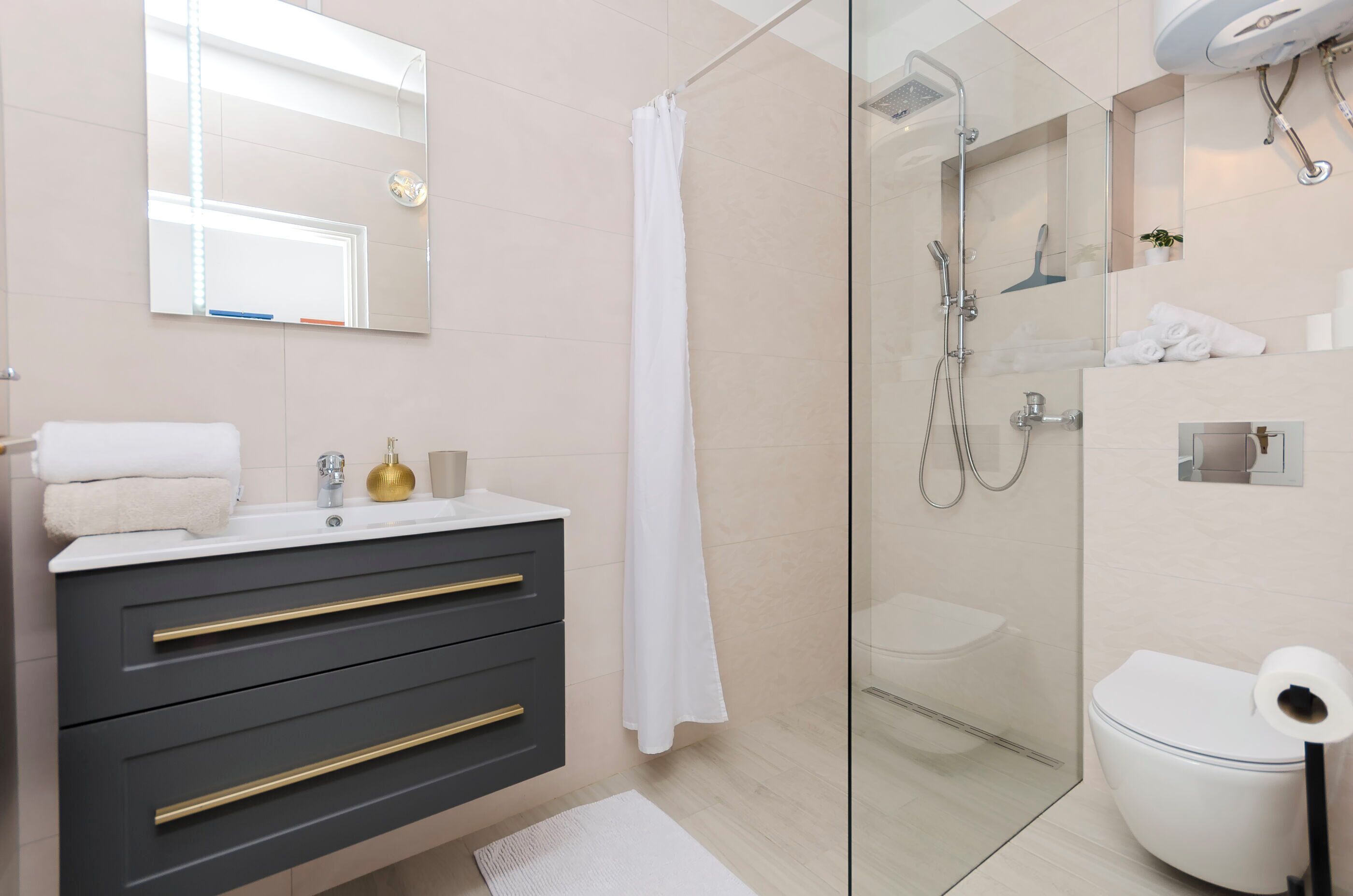 Apartment (A1) | Bathroom | Shower