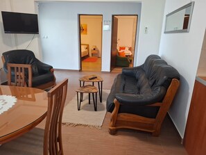 Apartment (A1) | Wohnzimmer | Smart-TV