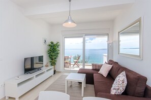 TV - Apartments Branimir (Kolan)