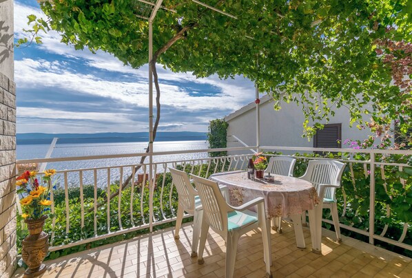 Water view - Apartments Neno (Omis)