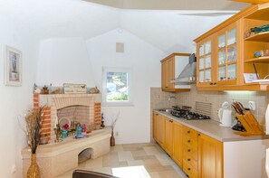 私人厨房 | 冰箱、炉灶、意式浓缩咖啡机、茶具/咖啡用具