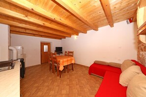 House | Living room | TV - House Paklenica Stone Beauty (Starigrad)