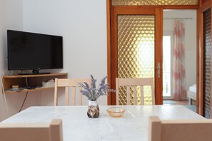 Apartment (A1) | Dining - Apartment Vinko (Starigrad)