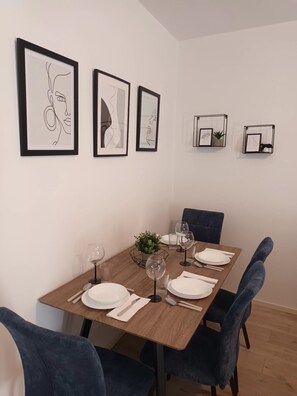 Apartment (A1) | Dining - Apartments Marinko (Tribunj)