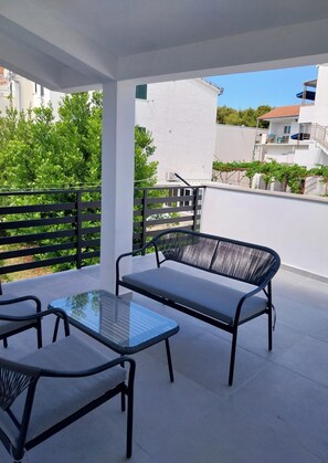 Apartment (A4) | Property grounds - Apartments Marinko (Tribunj)