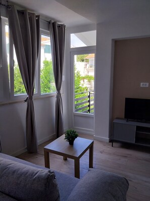 Apartment (A4) | Living area - Apartments Marinko (Tribunj)
