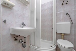 Bathroom - House Sea Rose (Jelsa)