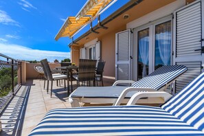 Apartment (A2) | Speisen im Freien