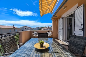 Apartment (A2) | Outdoor dining