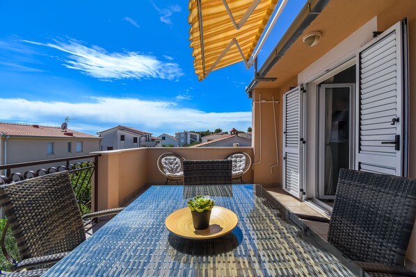 Apartment (A2) | Outdoor dining
