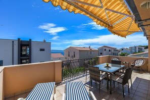 Apartment (A2) | Outdoor dining
