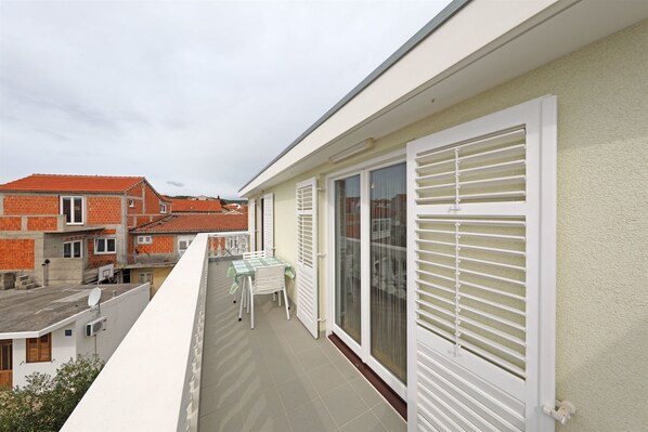 Studio (A2) | Balcony