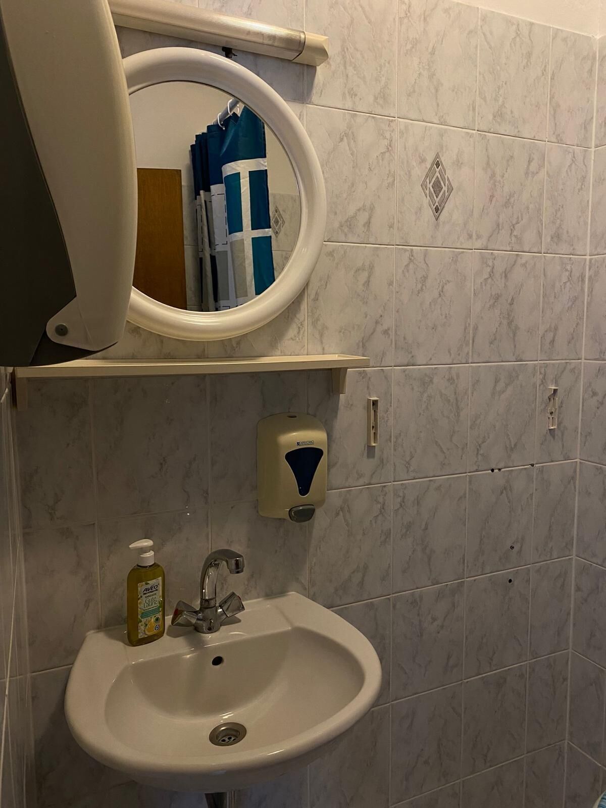 Studio (A1) | Badezimmer