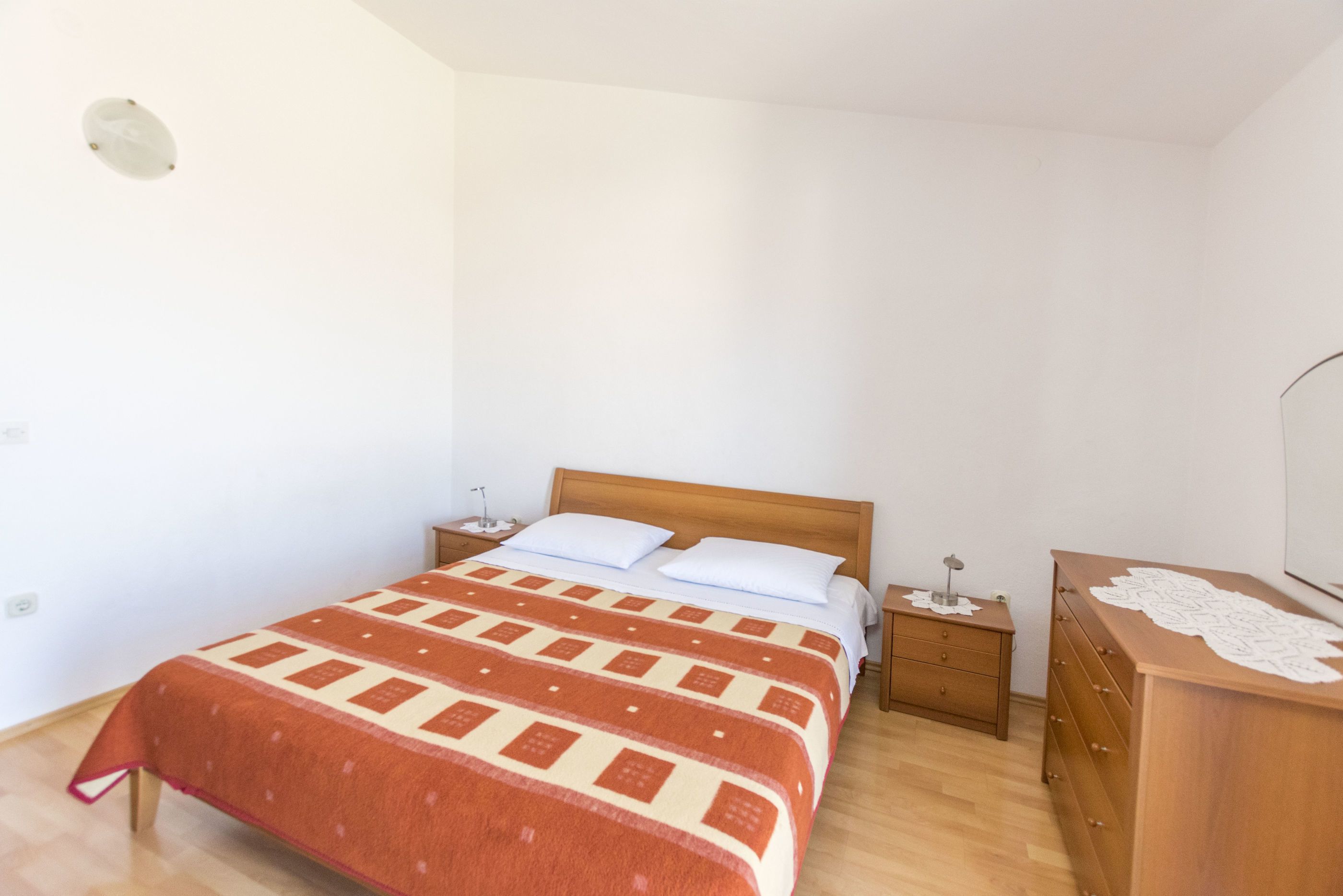 Wifi gratis y ropa de cama 