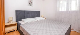 Apartments Zvonko