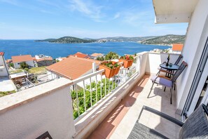 Apartment (A2) | Water view