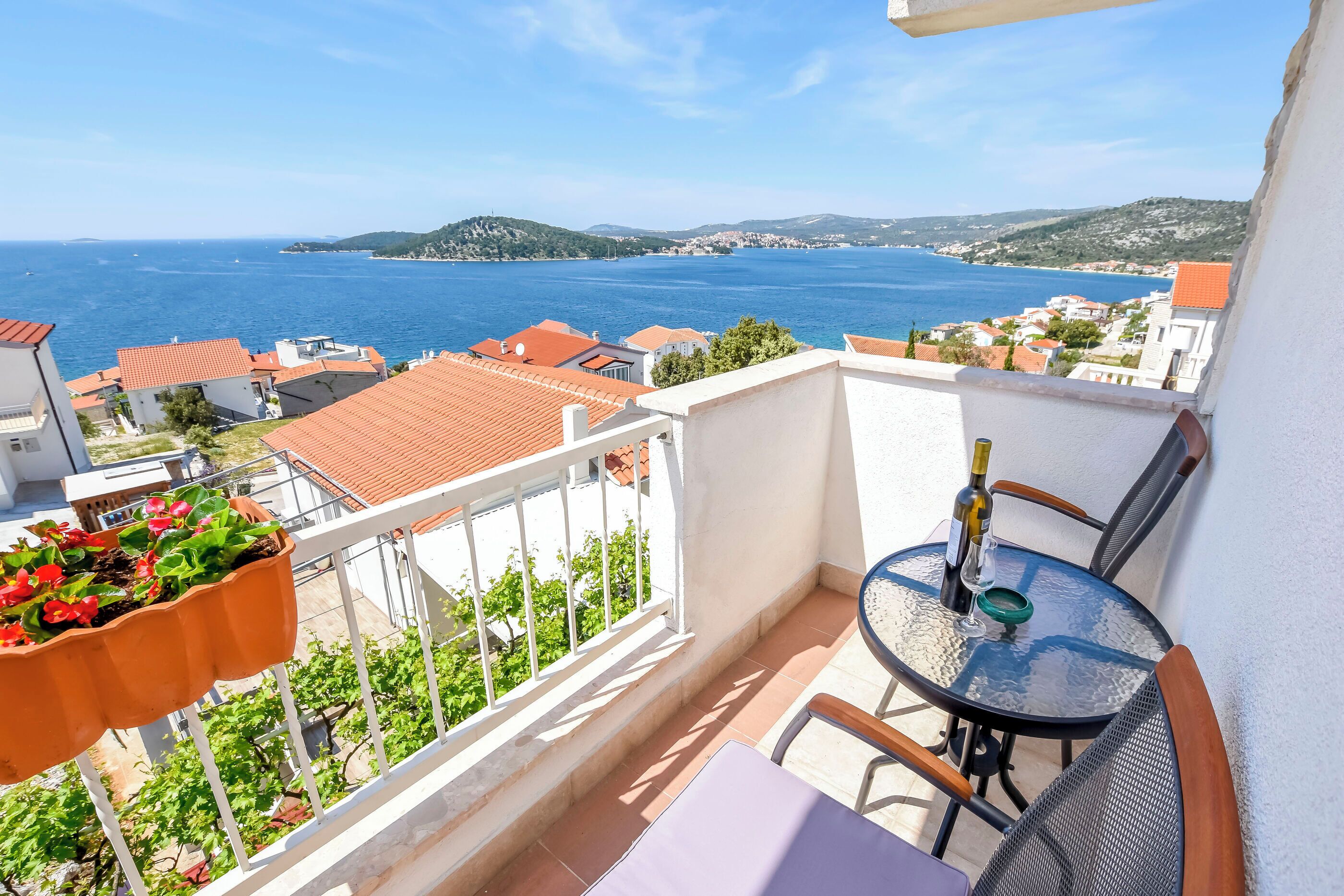 Apartment (A2) | Water view