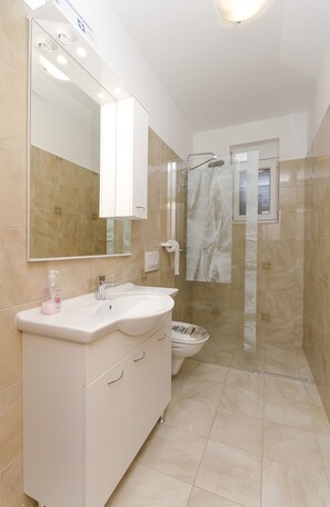 Bathroom - Apartments New Home (Vodice)