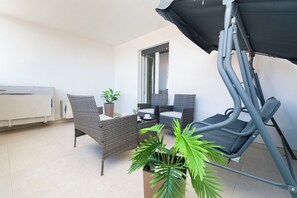 Apartment (A1) | Balcony