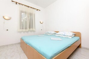 Apartment (A1)