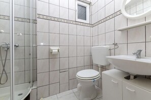 Apartment (A1) | Bathroom