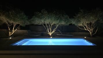 Piscine extérieure, piscine chauffée