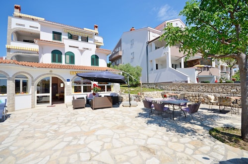 Apartments Daniela Della