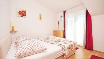 2 bedrooms, free WiFi, bed sheets