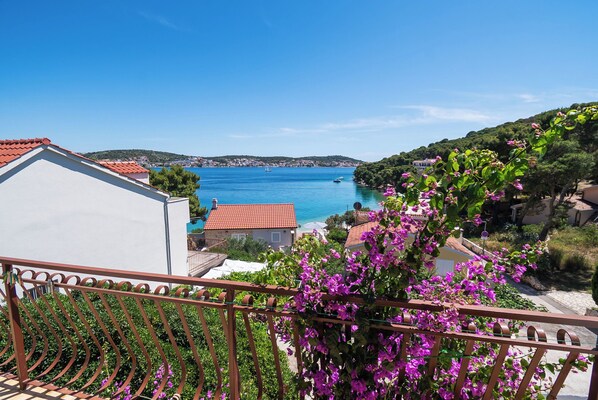 Studio (A4) | Aerial view