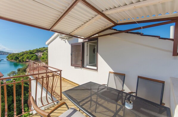 Studio (A4) | Terrace/patio