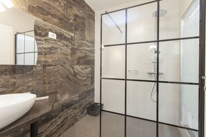 Bathroom - House Arija (Makarska)