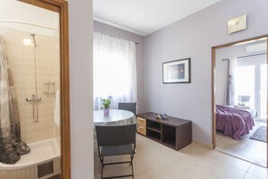 In-room safe, iron/ironing board, free WiFi - House Arija (Makarska)